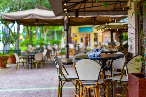 Your restaurant can attract new customers when you have the right restaurant patio set up.